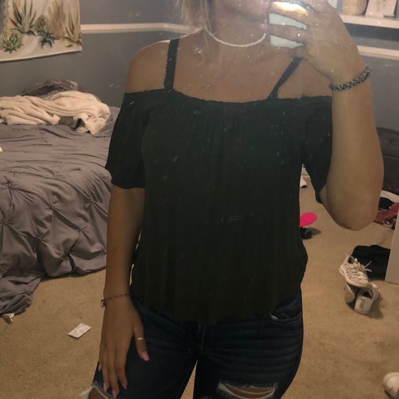 Francesca’s Army green off shoulder small - Picture 2 of 4